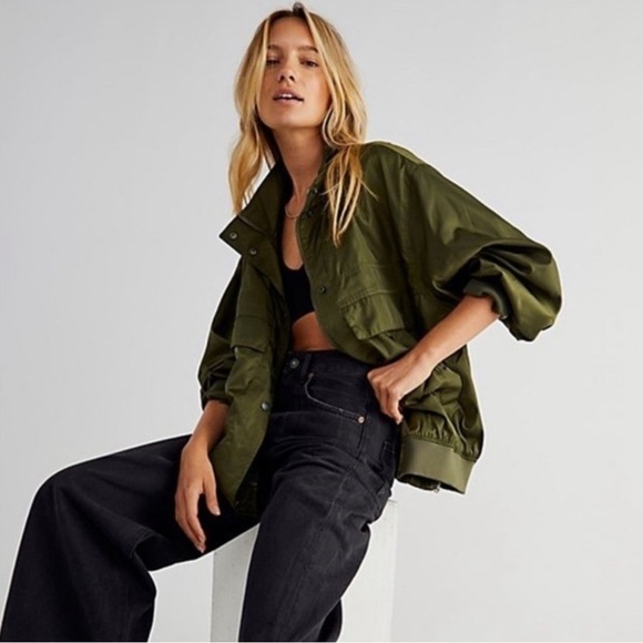 Free People We The Free Here Right Now Green Bomber Jacket, size Large - Picture 12 of 13